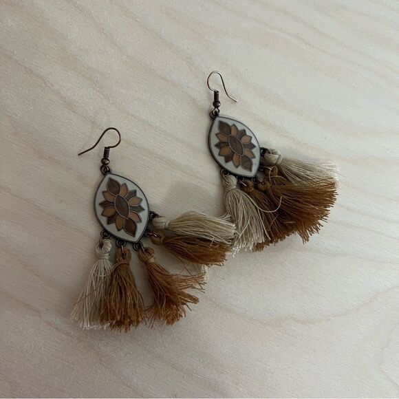 Bohemian tassel earrings NEW - Picture 7 of 7